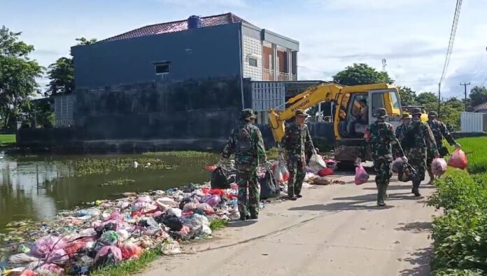 Bersama Dinas PUPR dan DLH Kota Serang Bersinergi Atasi Tumpukan Sampah
