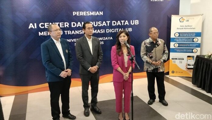 Menkomdigi-Meutya-Hafid-dalam-acara-peresmian-AI-Center-dan-Data-Center-UB-di-Malang-Jawa-Timur