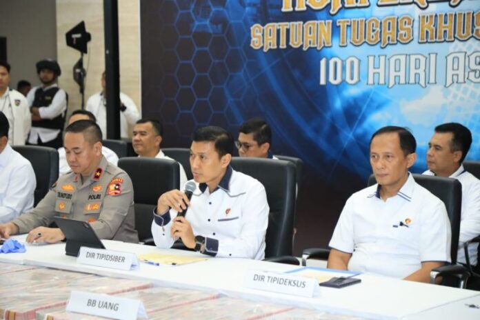 Polri-konferensi-pers-bongkar-tiga-kasus-judi-online-jaringan-nasional-dan-internasional