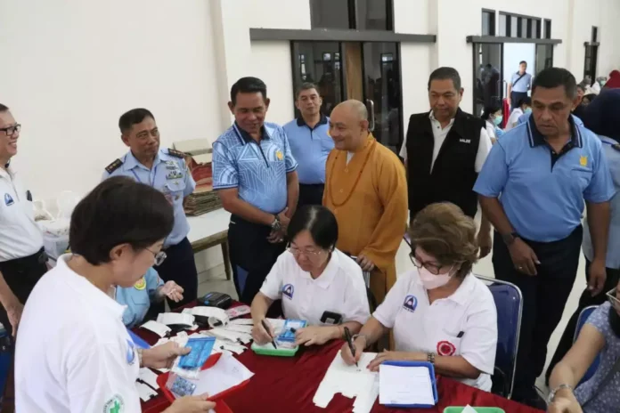 Danlanud-Sulaiman-Kolonel-Pnb-Meito-Datau-hadiri-Baksos-Layanan-Kesehatan-Gratis-serta-Bazar-Murah-yang-digelar-TNI-AU-Bakorda-Bandung