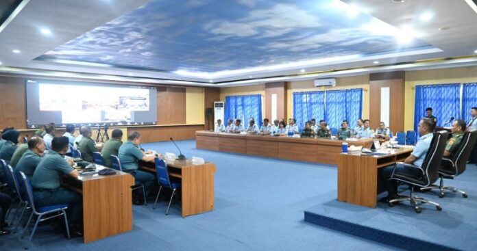 Danlanud Sultan Hasanuddin Hadiri Taklimat Akhir Audit Ketaatan dan Kinerja Itjen TNI Periode I 2025