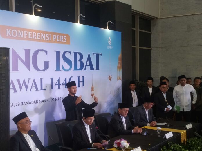Menteri-Agama-Nasaruddin-Umar-menyampaikan-hasil-Sidang-Isbat-1-Syawal-1446-Hijriah