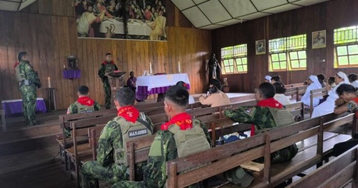 Minggu Kasih di Nduga TNI dan Jemaat Gereja Kuasi Paroki Santo Damian Bersatu dalam Ibadah
