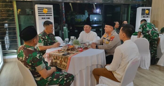 Perkuat Kerjasama, Kapolresta Mataram Hadiri Kunjungan Kerja Danrem 162_Wira Bhakti di Kodim 1606_Mataram