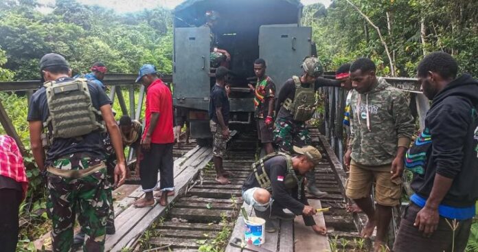 TNI Pelopor Percepatan Pembangunan di Papua