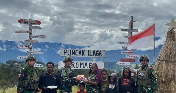 TNI Tebar Harapan di Eronggobak Bibit Jagung untuk Ketahanan Pangan Papua