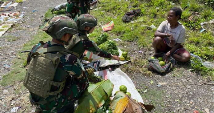 TNI Belanja di Ladang Rakyat