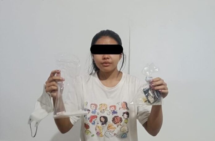 Wanita Sembunyikan Sabu dalam Kelamin