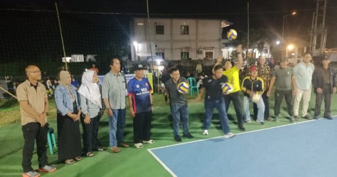 Kapolres Sumbawa Barat Buka Turnamen Bola Voli Kapolres Cup