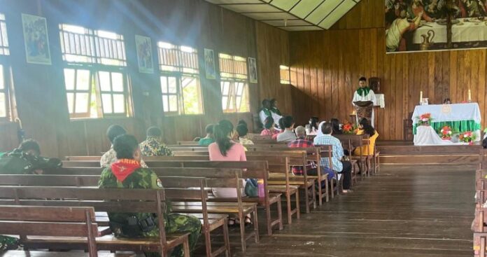 Ibadah Bersama di Lembah Nduga, TNI dan Warga Satukan Hati untuk Papua Damai