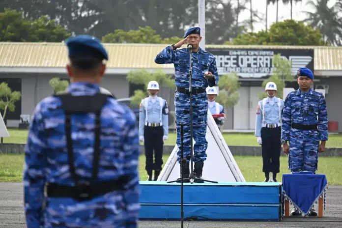 Lanud RSA melaksanakan upacara bendera 17-an di Main Apron Lanud RSA Kabupaten Natuna, Provinsi Kepulauan Riau, dipimpin langsung oleh Komandan Lanud RSA, Kolonel Pnb I Ketut Adiyasa Ambara
