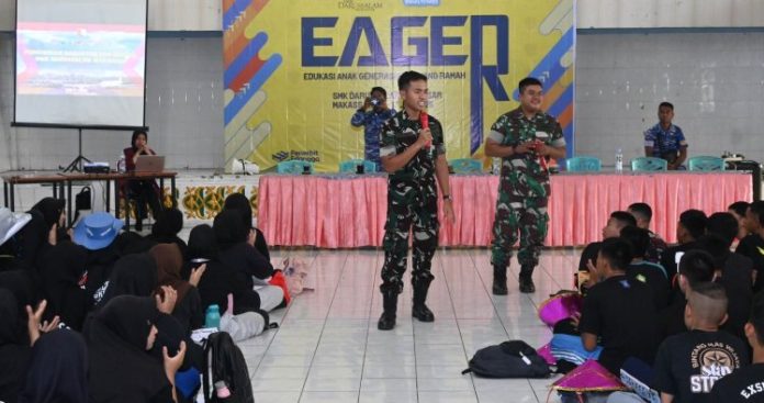 Personel Lanud Sultan Hasanuddin Berikan Pendidikan Karakter Kepada Siswa SMK