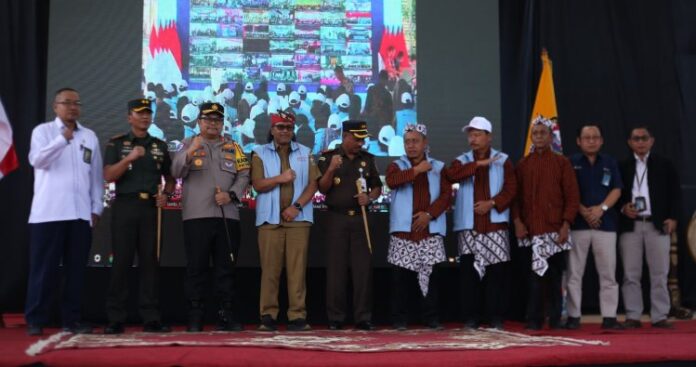 Prabowo Luncurkan 80 Ribu Koperasi Desa