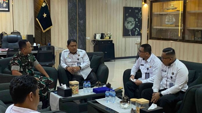 Kakanwil Ditjenpas Sulteng di dampingi Kepala Lapas Kelas IIA Kota Palu bersama para Ka-UPT se-Kota Palu melakukan kunjungan ke Korem 132 Tadulako