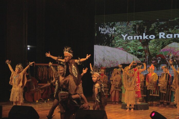 Kegitan Pre-Journey Concert yang diselenggarakan oleh Tim Muhibah Angklung menjelang misi budaya tim tersebut ke Australia