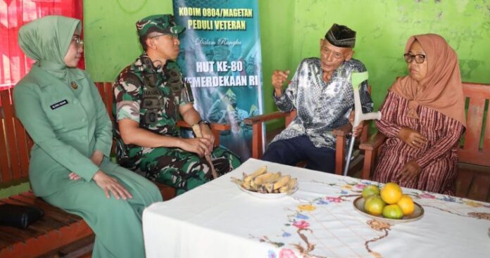 Sambut HUT ke-80 Kemerdekaan RI, Dandim 0804_Magetan Sambangi Veteran