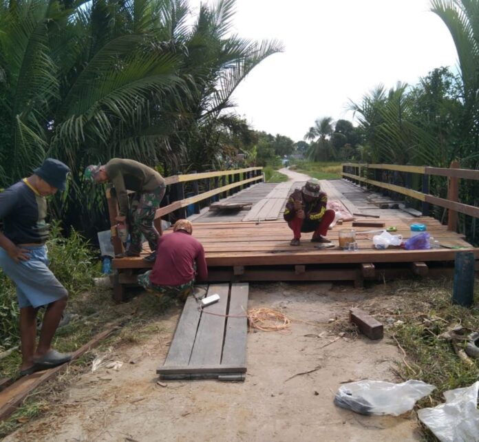 Satgas TMMD Banjarmasin Rehabilitasi Jembatan Kuin Kecil
