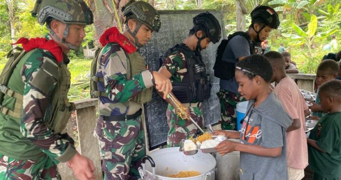 Satgas Yonif 733 Gelar Peduli Gizi Papua