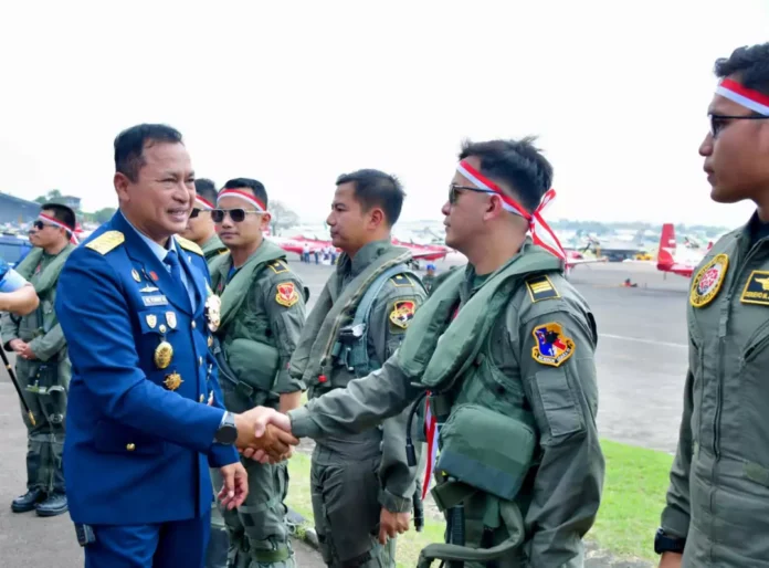 TNI AU Pukau Publik dengan Demo Udara HUT RI