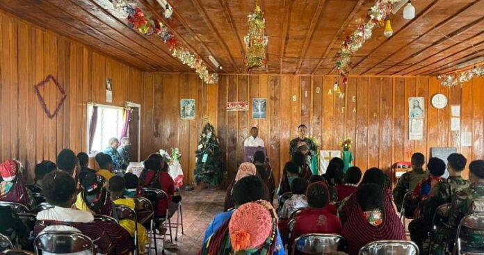 TNI dan Jemaat Bersatu dalam Ibadah Damai